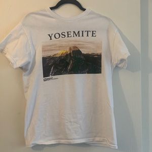 National Park Foundation Yosemite Mens Medium t shirt